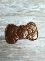 Simple Bow Metallic Pebble