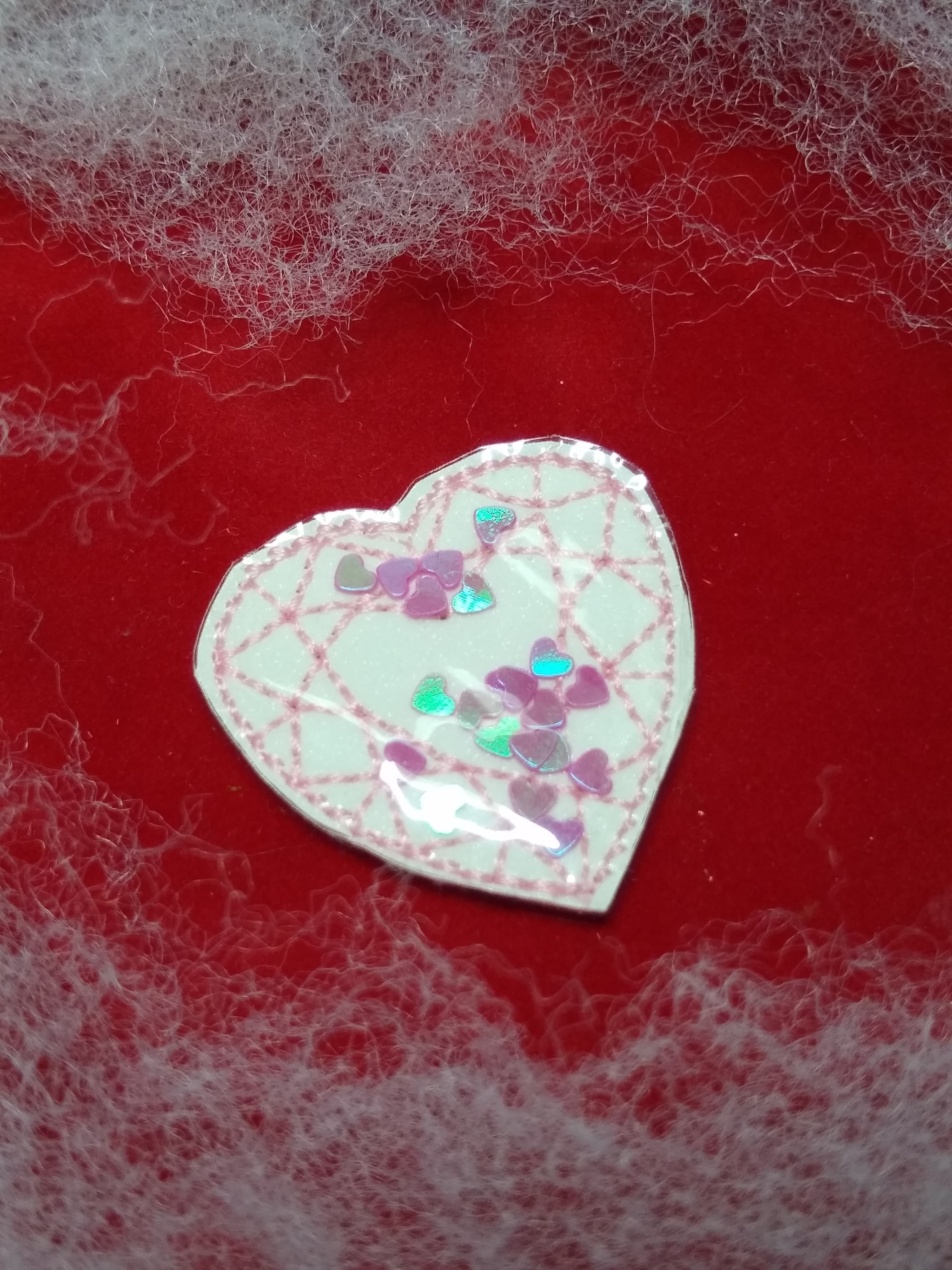 Shaker White Heart Gem