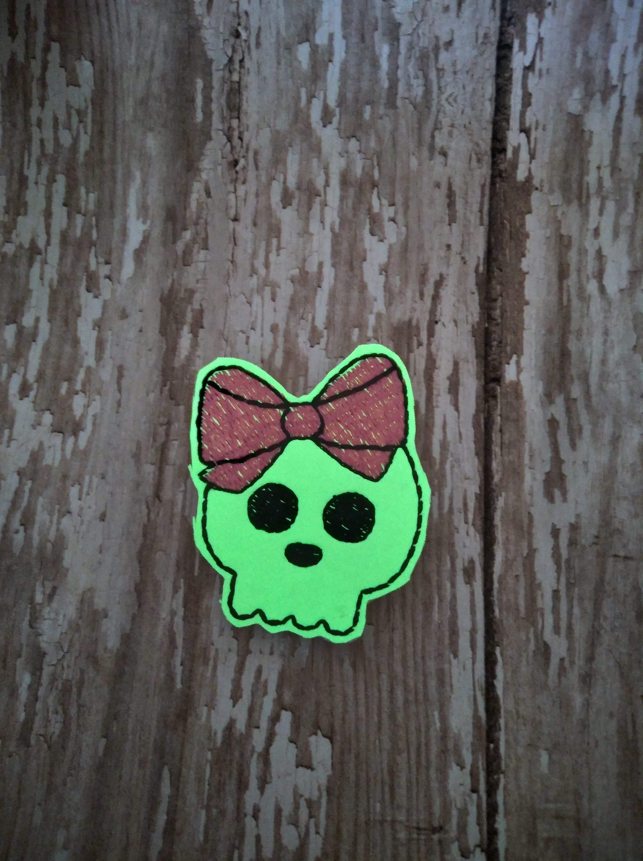 Spooky Pretty Skull Glow In The Dark